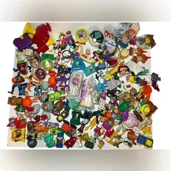 LARGE Vintage Mixed Lot of Fast Food Toys From 1980s-1990s, MEGA LOT!! - Picture 11 of 15